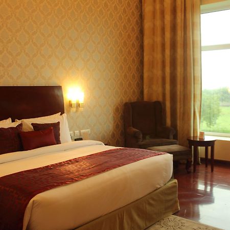 Ramada By Wyndham Jaipur Jaisinghpura Hotel Luaran gambar
