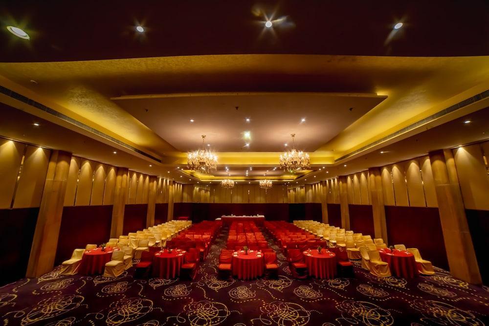 Ramada By Wyndham Jaipur Jaisinghpura Hotel Luaran gambar