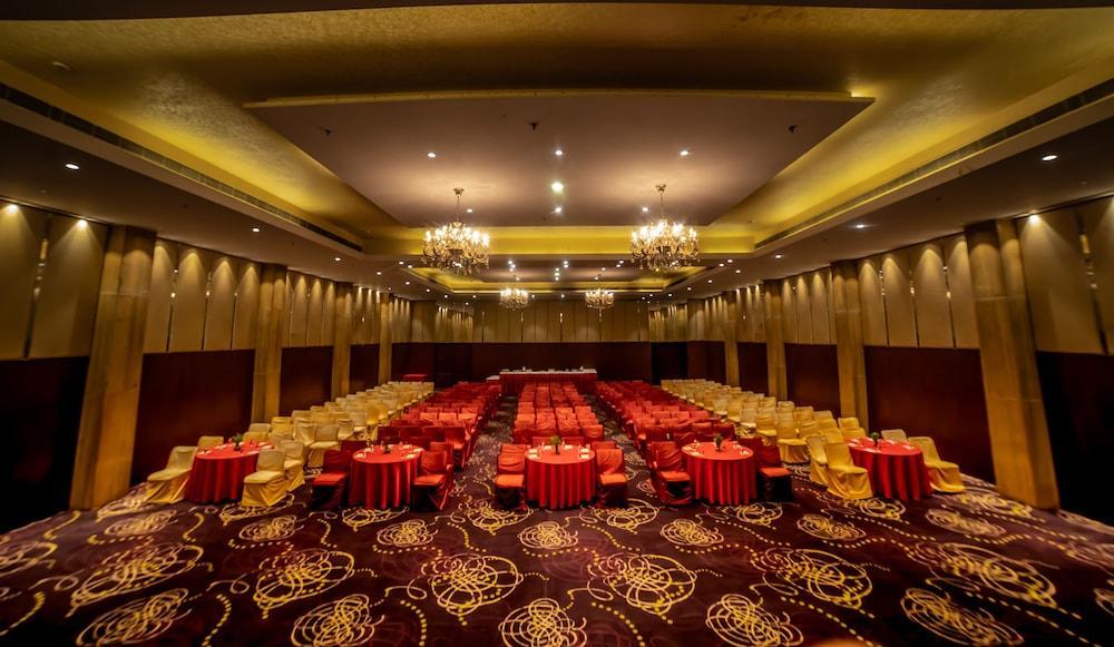 Ramada By Wyndham Jaipur Jaisinghpura Hotel Luaran gambar