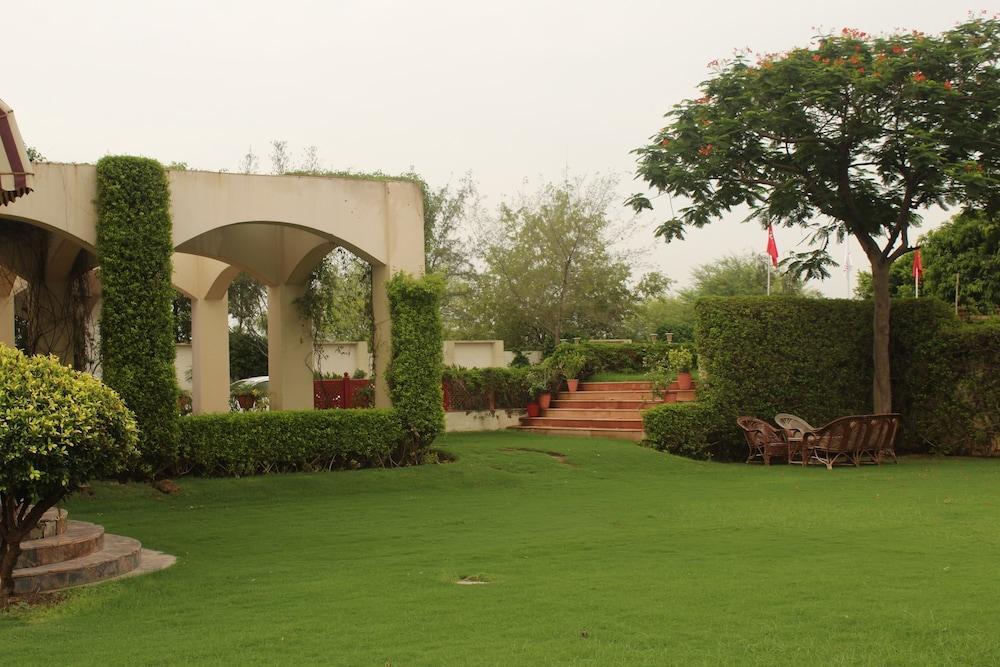 Ramada By Wyndham Jaipur Jaisinghpura Hotel Luaran gambar