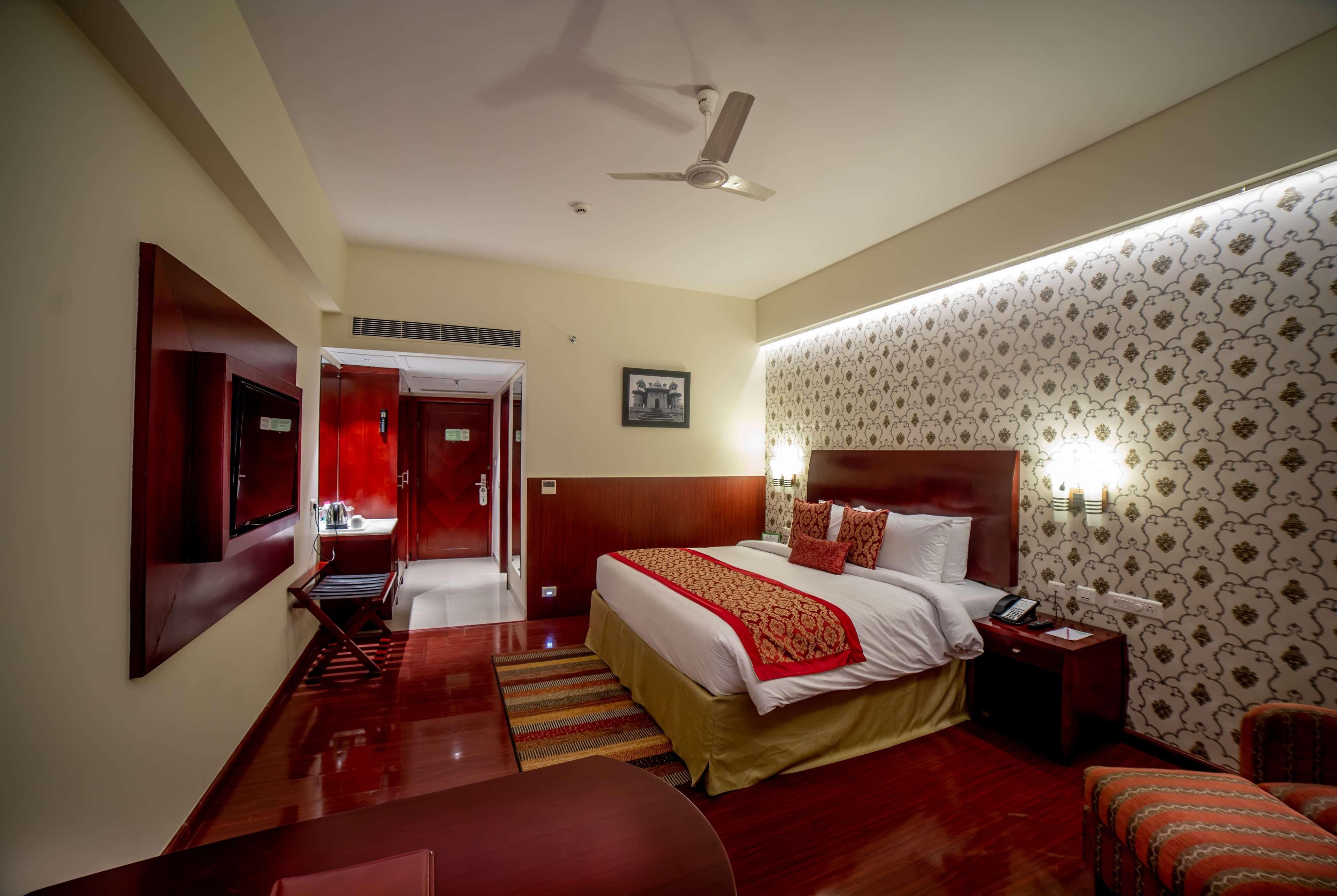 Ramada By Wyndham Jaipur Jaisinghpura Hotel Luaran gambar